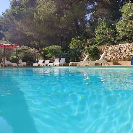 Villa CIGALONS en pleine pinède + PISCINE chauffée Auriol Extérieur photo