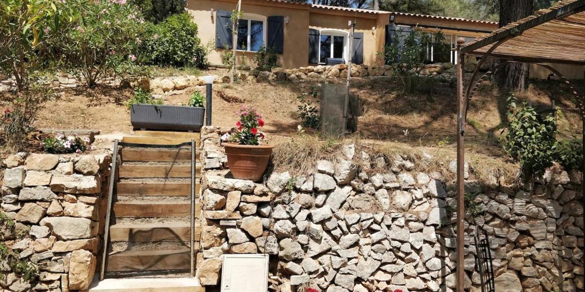 Villa CIGALONS en pleine pinède + PISCINE chauffée Auriol Extérieur photo